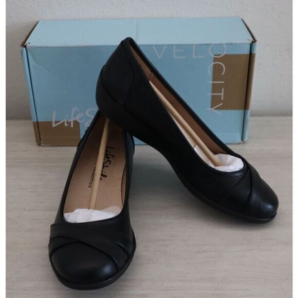 LifeStride Women's Sz 6.5W Black Tumble Faux Leather I-Loyal Flats Shoes - Picture 1 of 12